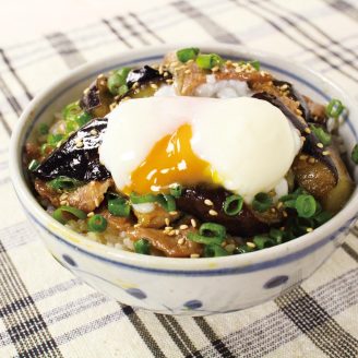 とろ玉なす豚丼