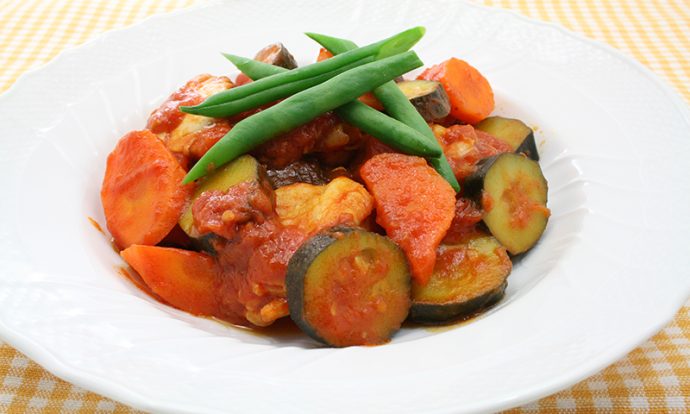 鶏と夏野菜のトマト煮
