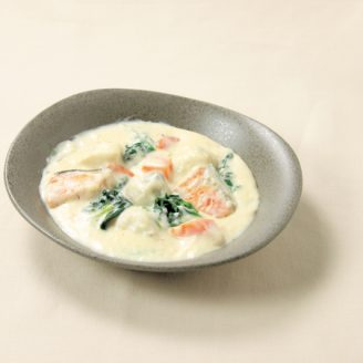 鮭と里芋の豆乳クリームシチュー