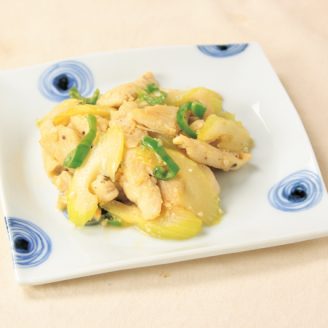 ささみとセロリの塩こうじ炒め