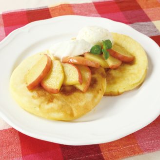 キャラメルりんごのパンケーキ