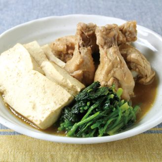 豆腐と手羽元のピリ辛みそ煮