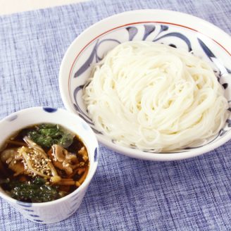 小松菜とえのきの肉汁つけそうめん