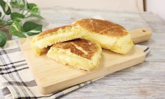 オムレツチーズパン