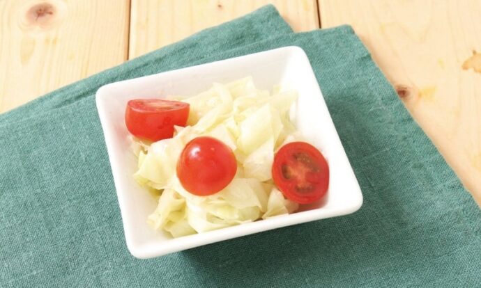 キャベツとミニトマトのコールスロー