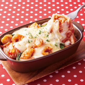 シーフードたっぷりのナポリタングラタン