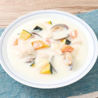 鶏肉とあさりのクリームシチュー