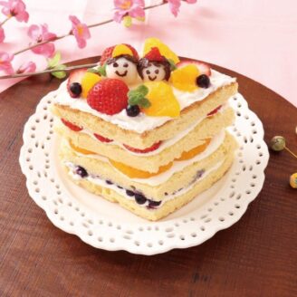 ひなまつりケーキ