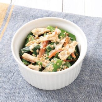 鶏肉と小松菜の胡麻マヨサラダ