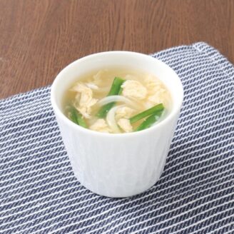にらとたまねぎの卵スープ